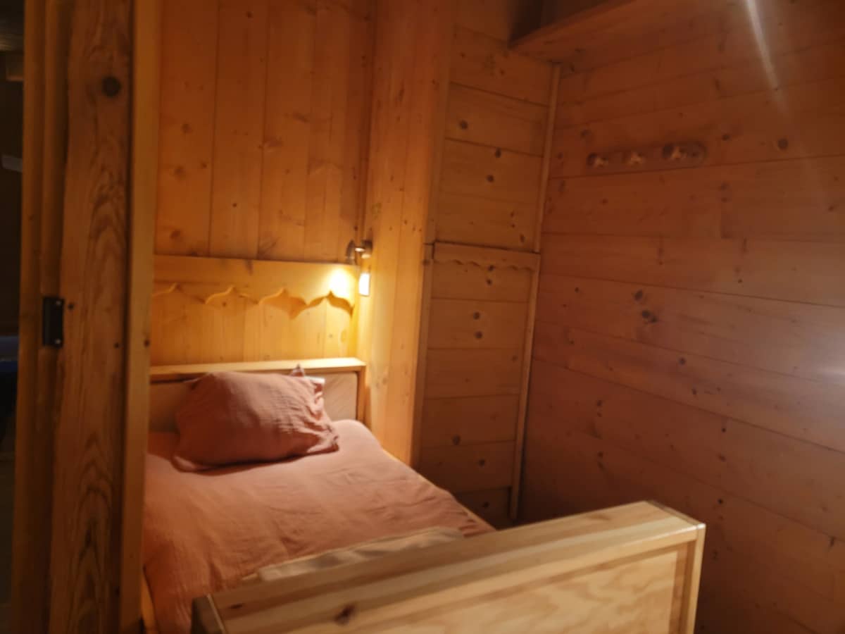 Chambre n°5 : 1 lit double + 1 lit enfant